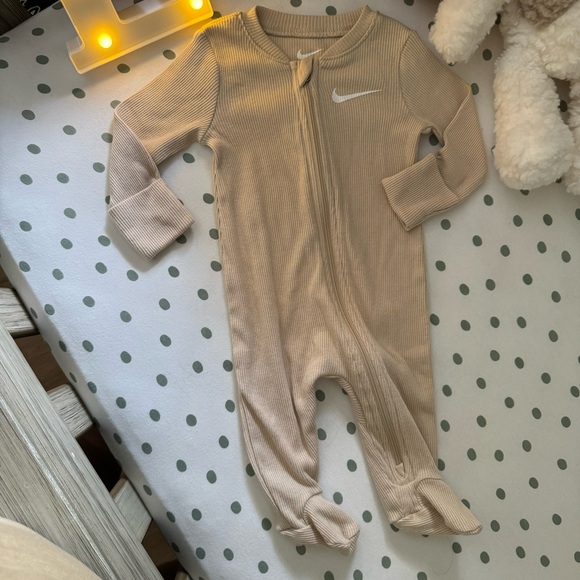 Nike one piece footed pajamas pjs baby infant - Picture 4 of 4